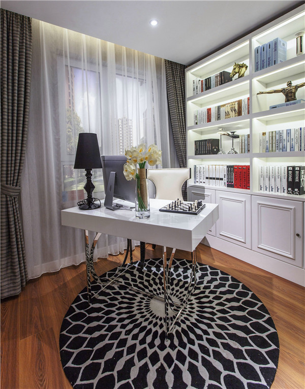 簡(jiǎn)歐式三居室308